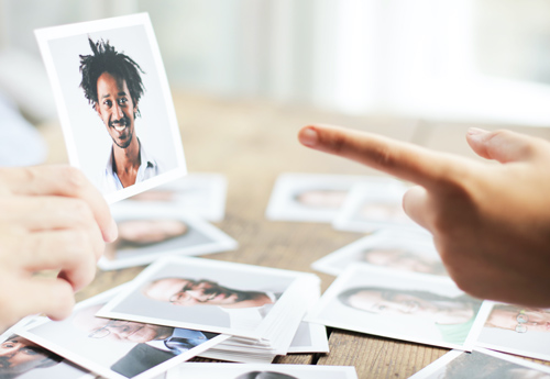 Casting en ligne d'artistes par un agent artistique