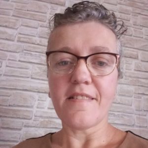 Brunet Carine