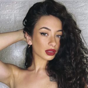 Adriana_271220