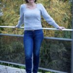 Photo de pied souriante