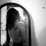 Corp tatouer plus cheveux naturel 