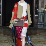 Défilé pour un créateur de mode espagnole 